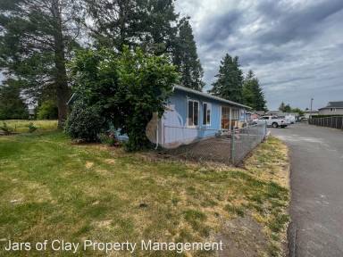 Main picture of 1243 W Washington St