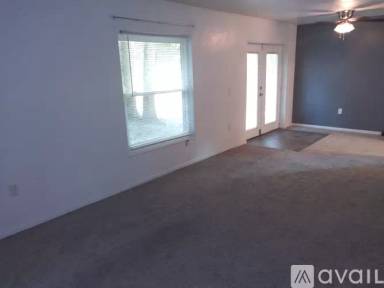 Main picture of 1825 SW 67th Ter