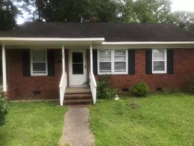 Main picture of 703 Jackson Ln