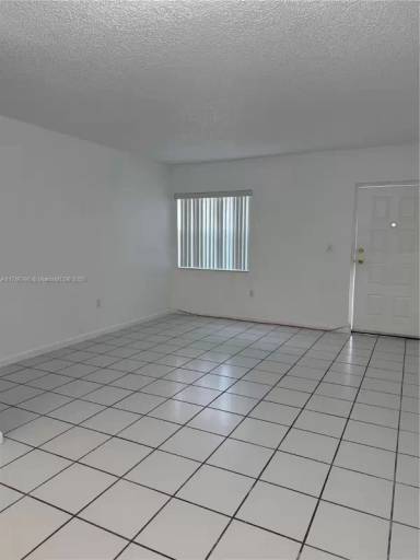 Main picture of 7101 SW 129th Ave