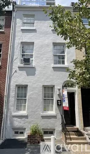 Main picture of 304 S Juniper St