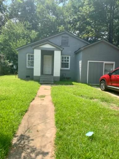 Main picture of 2823 Locust St