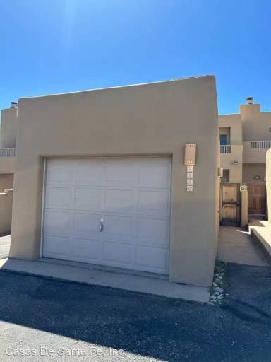 Main picture of 725 Viento Cir