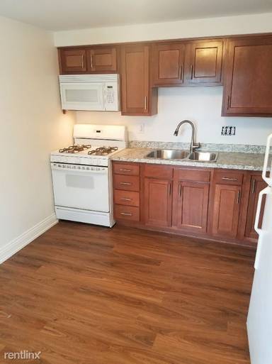 Main picture of Lord Lancaster Apartments