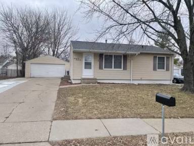 Main picture of 2222 W 54th St
