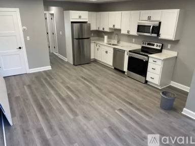 Main picture of 127 Tunxis Hill Rd