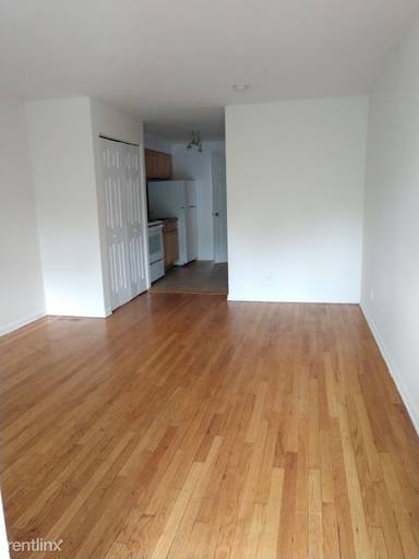 Main picture of 1340 W Pratt Blvd