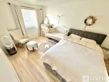 Main picture of 32 Elderwood Dr
