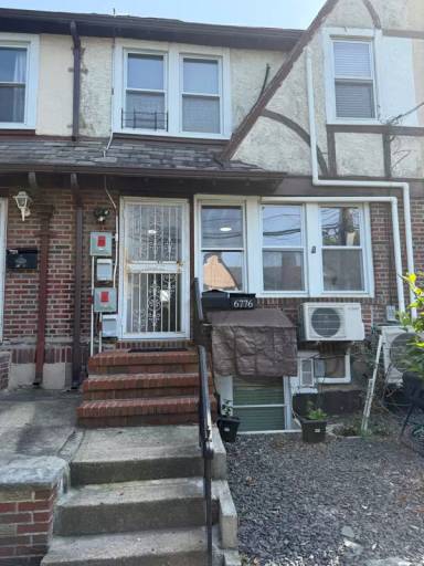 Main picture of 6776 Dartmouth St