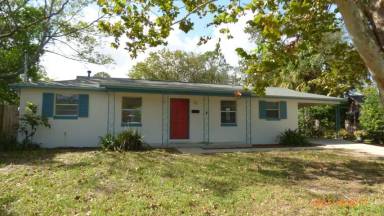 Main picture of 2828 Goldenrod Cir W