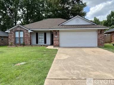 Main picture of 416 Red Oak Ln
