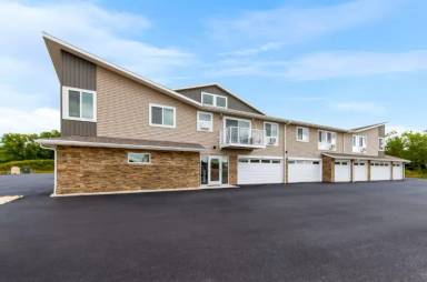 Main picture of 352 Deschane Ave