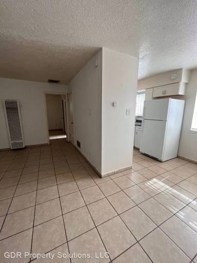 Main picture of 340 Grove St SE