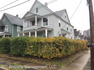 Main picture of 145 Seminary Ave
