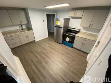 Main picture of 825 Reece Rd