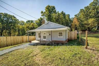 Main picture of 524 Short St