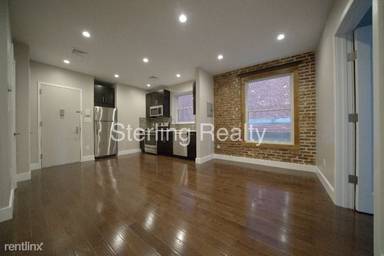 Main picture of 2512 Hoyt Ave S