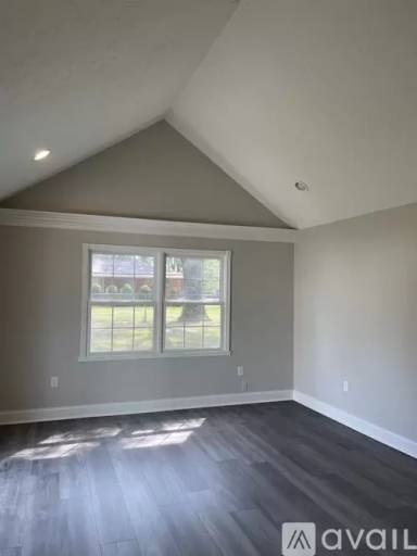 Main picture of 10717 N Park Ave
