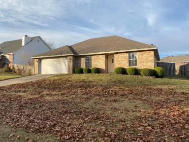 Main picture of 11 Greenridge Ln