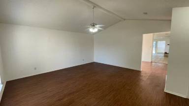Main picture of 505 Vincent St