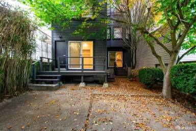 Main picture of 784 Spruce St