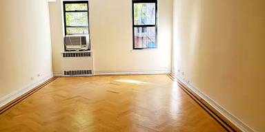 Main picture of 1680 York Ave