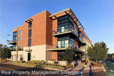Main picture of 211 E 9 Mile Rd