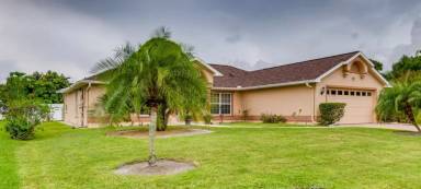 Main picture of 2433 Bel Air Cir