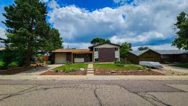 Main picture of 5840 Taft Ct