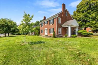 Main picture of 1901 Nicholasville Road - 3