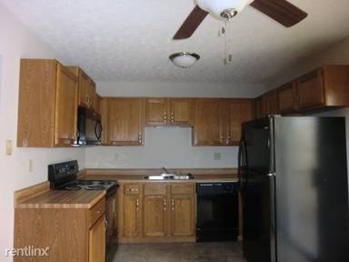 Main picture of 17-8 Holloway Dr