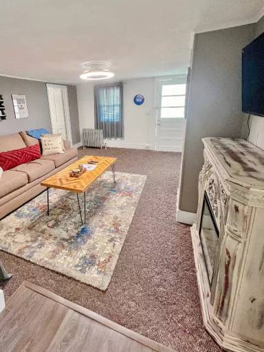 Main picture of 123 Mortimer St