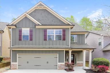 Main picture of 634 Royal Crest Ct