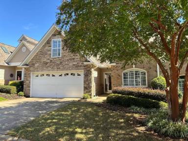 Main picture of 12 Brightmore Dr