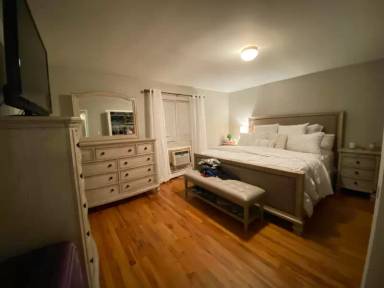 Main picture of 2760 Fish Ave