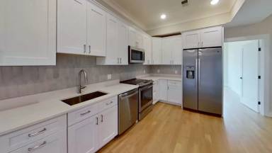 Main picture of 440 Washington St