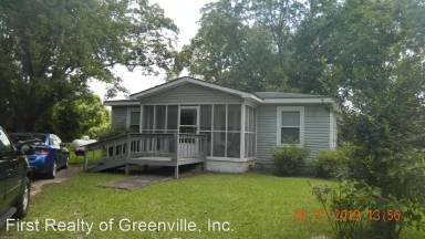 Main picture of 514 Bluebird Dr
