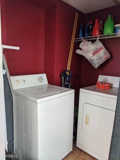 Main picture of 346 S Rose St