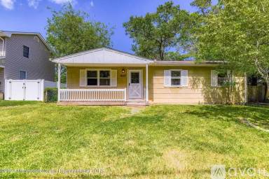 Main picture of 1612 Evans Rd