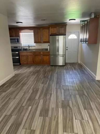 Main picture of 113 NE 5th Ave