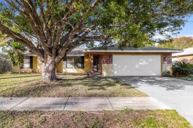Main picture of 7801 Glencoe Dr