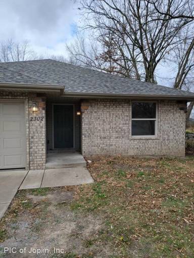 Main picture of 2312 Meadow Ave
