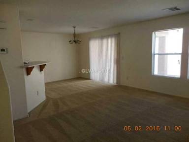 Main picture of 11685 Stivali St