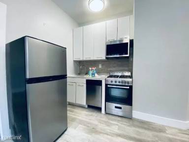 Main picture of 58 Van Reypen St