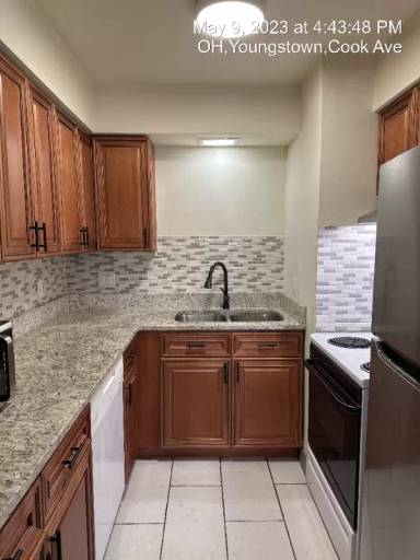 Main picture of 865 Cook Ave