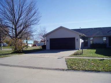 Main picture of 2901 Heritage Dr