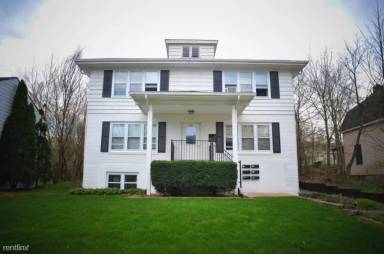 Main picture of 413 W Hoover Ave