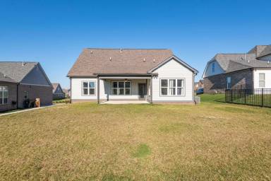 Main picture of 757 Plowson Rd
