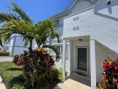 Main picture of 600 Beach Park Ln