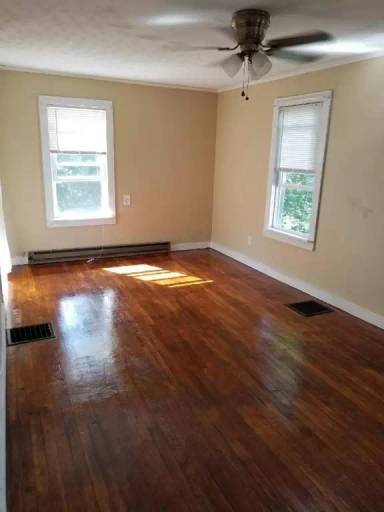 Main picture of 630 Main St